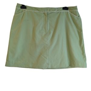Izod Light Green Skort